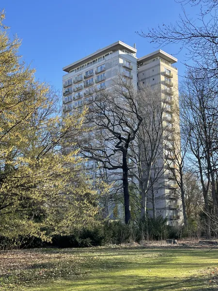 Möblierte Einzimmerwohnung zentral gelegen — photo 1